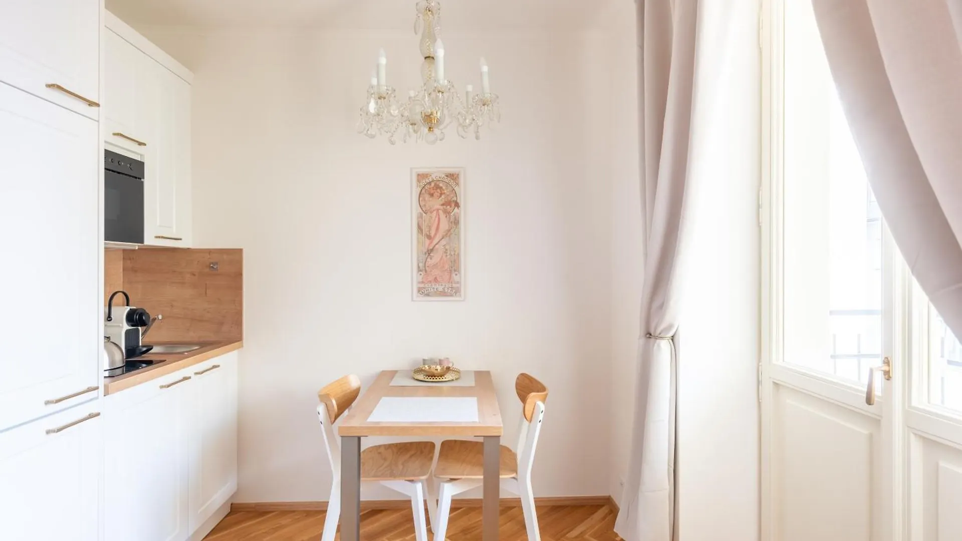 Little Chateau Πράγα Τσεχία