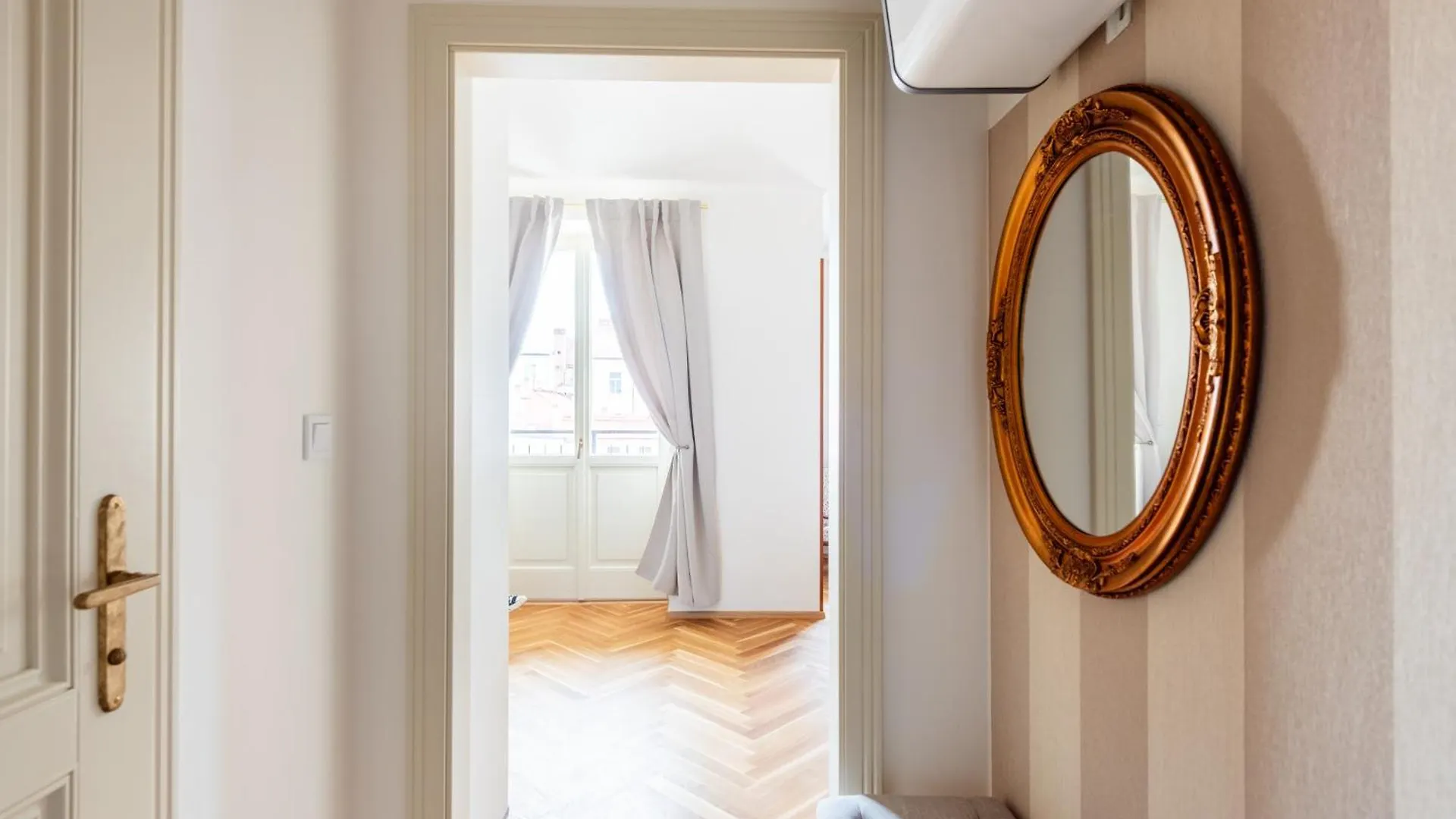 Little Chateau Praga Apartamento